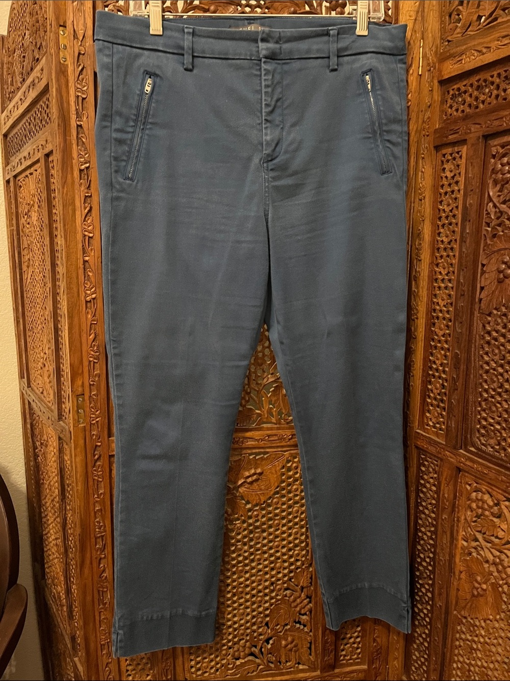 Level 99 Women's Cropped Pants in Navy Blue